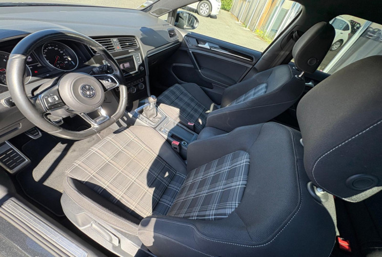 Volkswagen Golf VII 2.0 TDI 184 GTD / TRES BON ETAT / GARANTIE 12 MOIS 