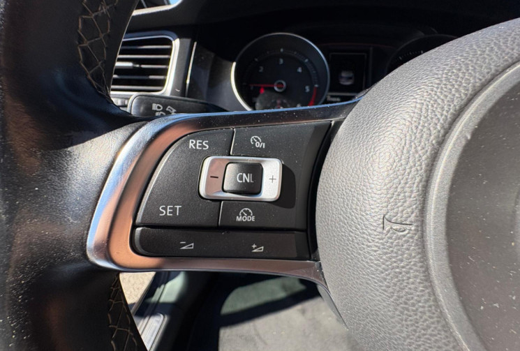 Volkswagen Golf VII 2.0 TDI 184 GTD / TRES BON ETAT / GARANTIE 12 MOIS 