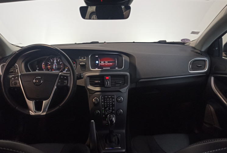 Volvo V40 1.5  122 ch Turbo / Momentum / Pack IntelliSafe Pro /