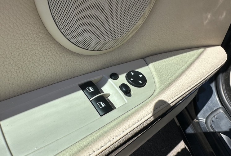 BMW Série 3 (E92) Coupé 325d 3.0 d 24V 197cv Boîte auto pack Luxe