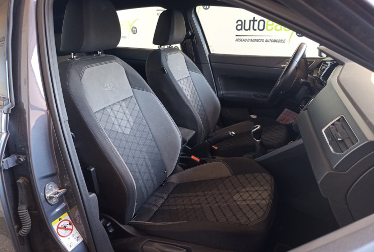 Volkswagen Polo VI Phase 2 1.0 TSI R LINE 95CH CARPLAY-CAMERA