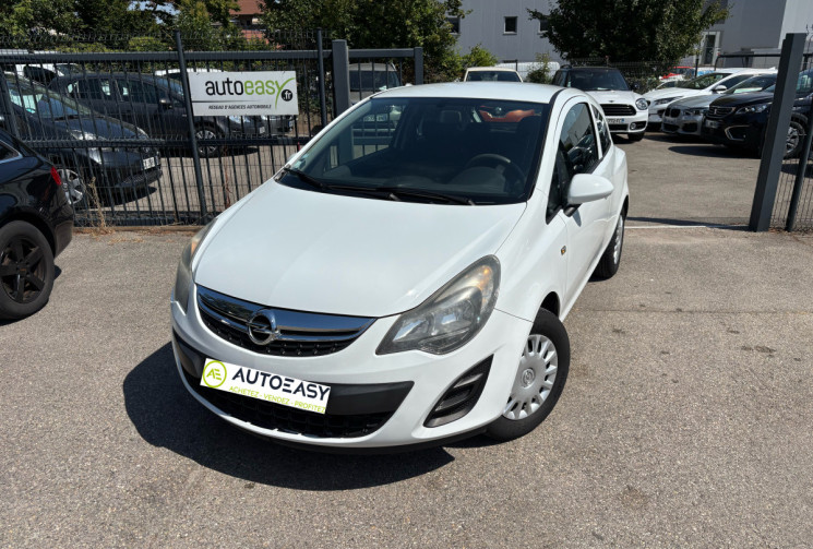 Opel Corsa 1.0 / 65 ch / Essentia / Clim