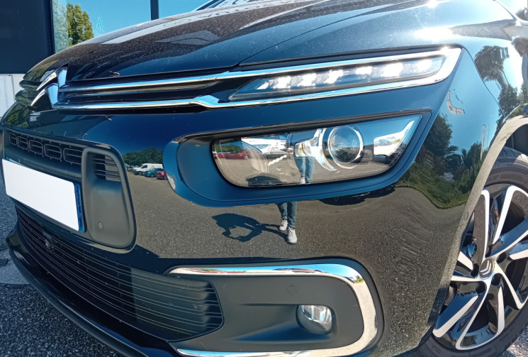 Citroën C4 SpaceTourer SHINE Pack 7 places 130ch EAT8 - Garantie constructeur jusqu'en Janvier 26 - 