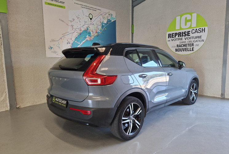 Volvo XC40 T5 Recharge 180+82  DCT7 R-Design / Toit ouvrant panoramique électrique