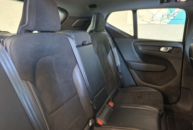 Volvo XC40 T5 Recharge 180+82  DCT7 R-Design / Toit ouvrant panoramique électrique