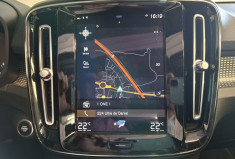 Volvo XC40 T5 Recharge 180+82  DCT7 R-Design / Toit ouvrant panoramique électrique