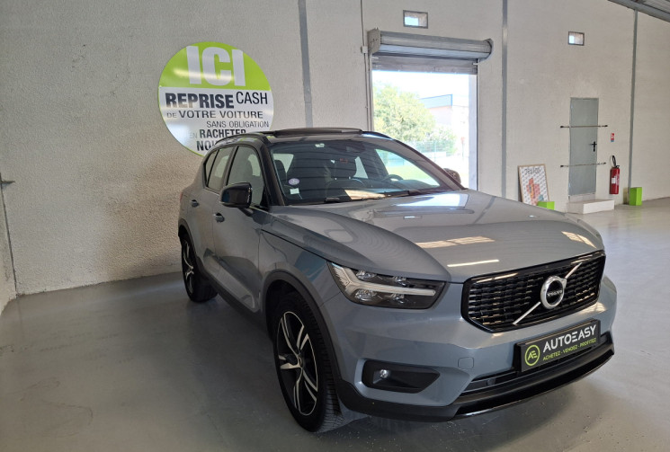 Volvo XC40 T5 Recharge 180+82  DCT7 R-Design / Toit ouvrant panoramique électrique