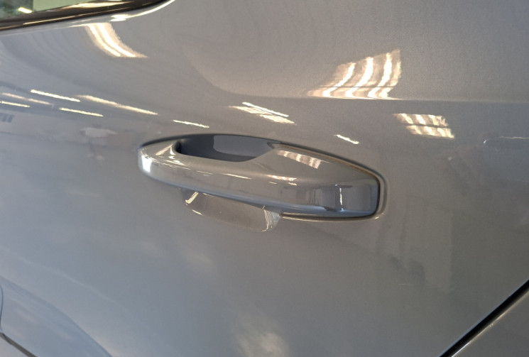 Volvo XC40 T5 Recharge 180+82  DCT7 R-Design / Toit ouvrant panoramique électrique