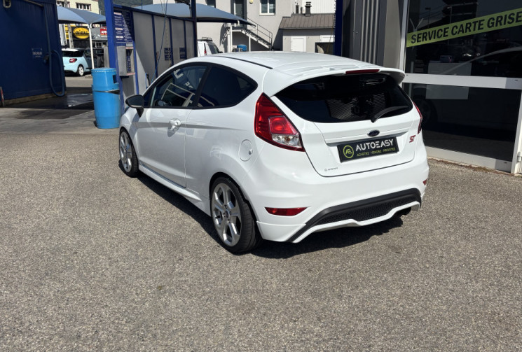 Ford Fiesta VI phase 2 ST 1.6T ecoboost 182 cv