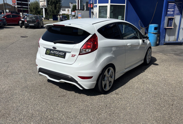 Ford Fiesta VI phase 2 ST 1.6T ecoboost 182 cv
