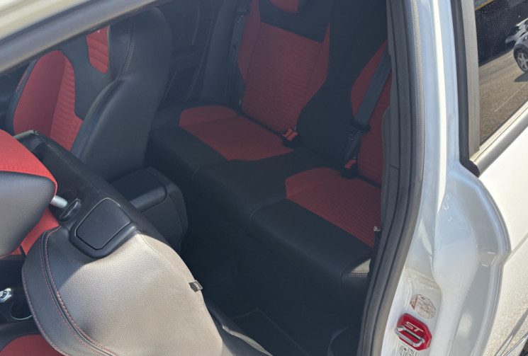 Ford Fiesta VI phase 2 ST 1.6T ecoboost 182 cv