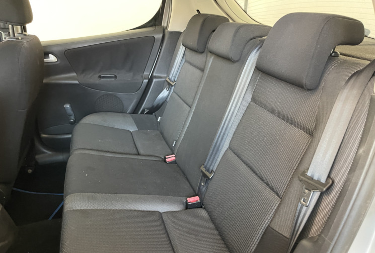 Peugeot 207 1.4 VTi 16v Série Millesim 200 5p // TOIT PANORAMIQUE - BLUETOOTH - CLIMATISATION