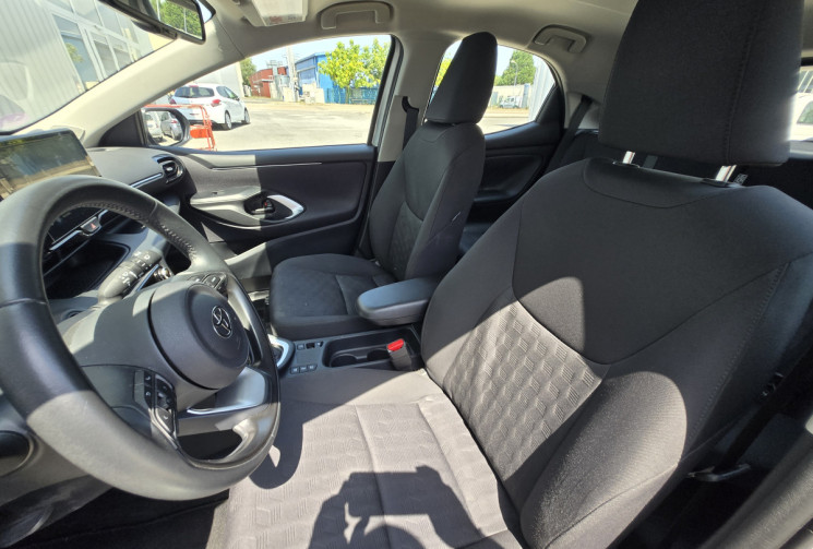 Toyota Yaris 116h Dynamic Business MC24 * Carplay * Caméra * Clim Auto