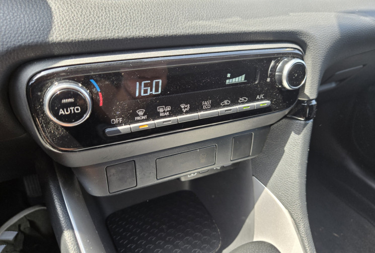 Toyota Yaris 116h Dynamic Business MC24 * Carplay * Caméra * Clim Auto