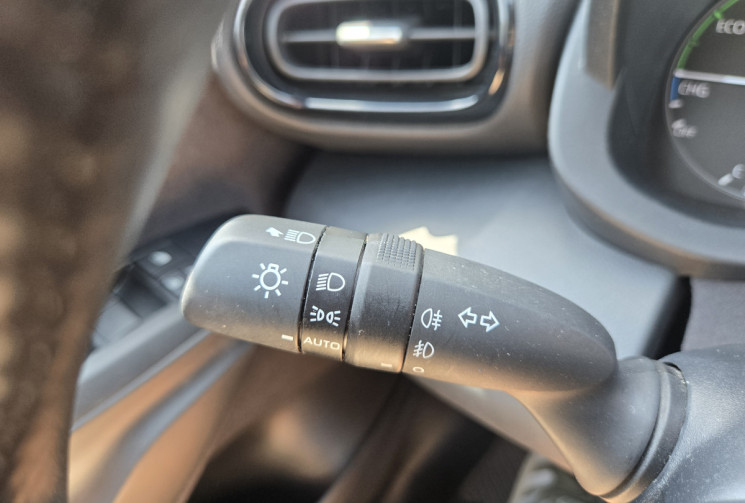 Toyota Yaris 116h Dynamic Business MC24 * Carplay * Caméra * Clim Auto