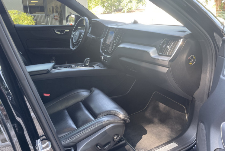 Volvo XC60 2.0 B4 197 R-Design