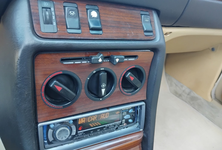 Mercedes CLASSE C COUPE C123 Coupé 230CE 2.3 i 136cv