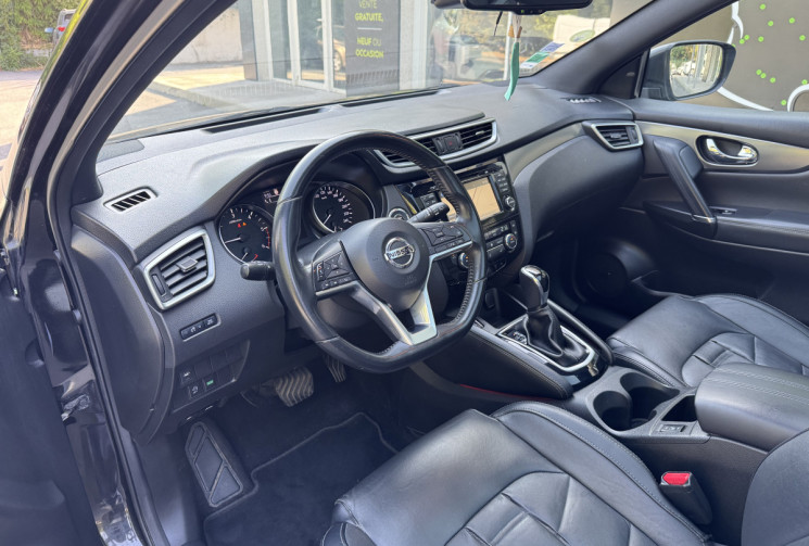 Nissan Qashqai TEKNA Plus 1.6 Dci 130 ch XTronic / FULL Options / Attelage / Garantie 6 mois