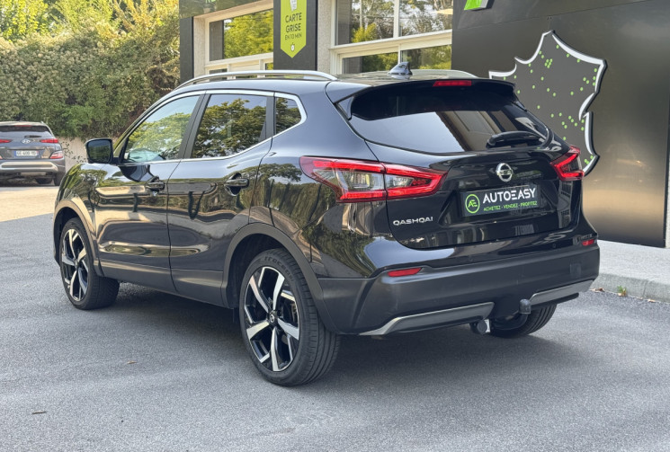 Nissan Qashqai TEKNA Plus 1.6 Dci 130 ch XTronic / FULL Options / Attelage / Garantie 6 mois