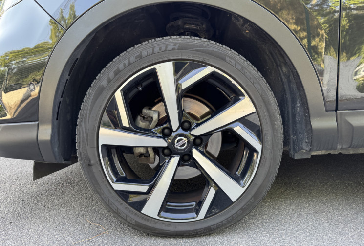 Nissan Qashqai TEKNA Plus 1.6 Dci 130 ch XTronic / FULL Options / Attelage / Garantie 6 mois