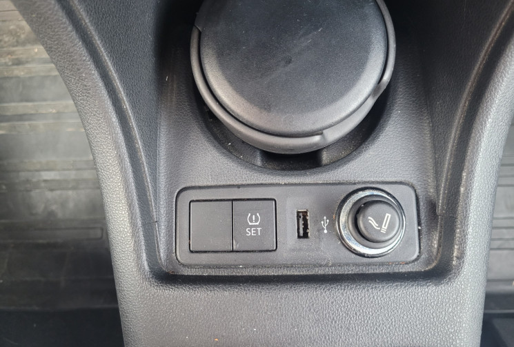 Skoda CITIGO 1.0 12v MPI 75 CH ASG5 AMBITION
