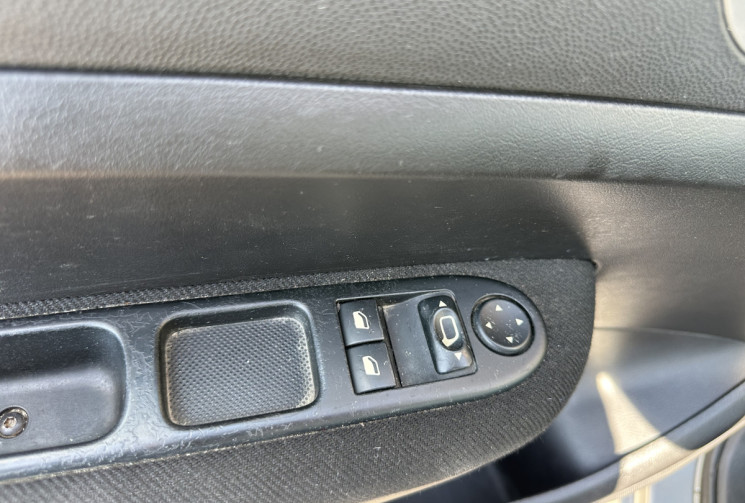 Peugeot 307 1.6 i 16V 110 cv