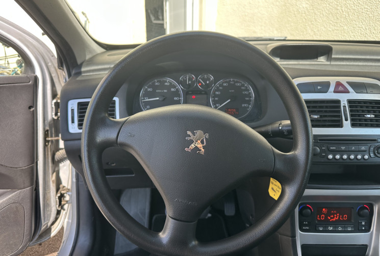 Peugeot 307 1.6 i 16V 110 cv