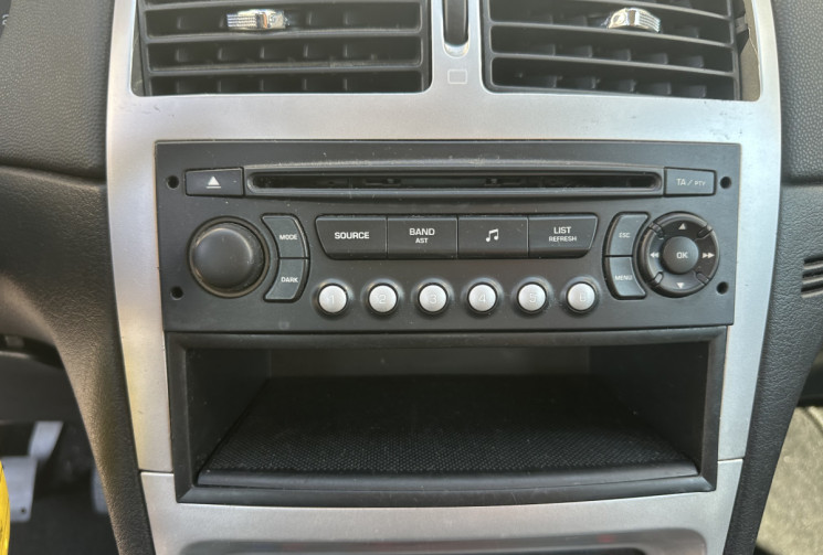 Peugeot 307 1.6 i 16V 110 cv