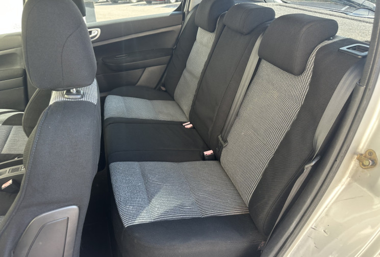 Peugeot 307 1.6 i 16V 110 cv