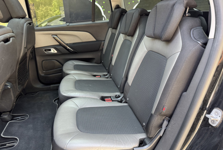Citroën Grand C4 Picasso EXCLUSIVE 1.6 165 ch EAT6 / 7 Places / Moteur à chaine / Entretien à jour
