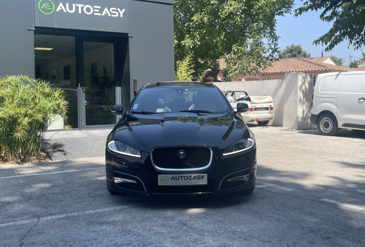 Jaguar XF SportBrake 2.2 D 200 R-Sport * Entretien à jour / Toit ouvrant / Caméra / Sièges chauffant