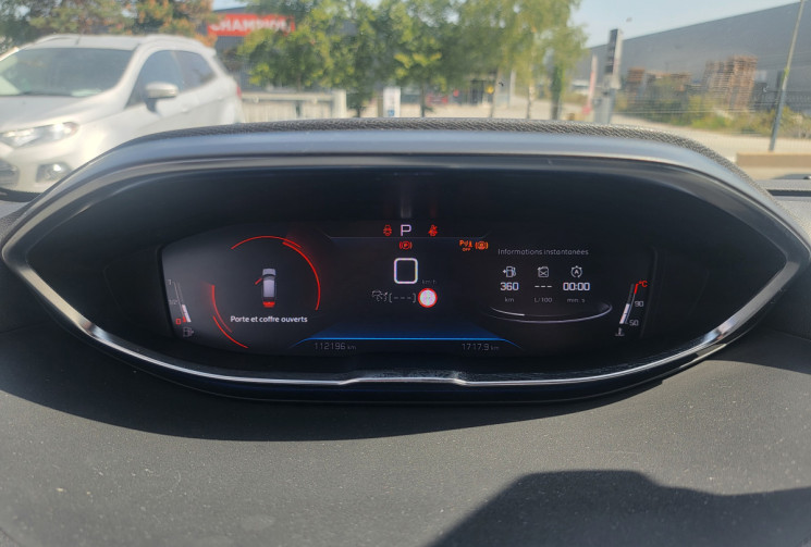 Peugeot 3008 II Phase 2 1.5 BlueHDi EAT8 S&S 130 cv Boîte auto GT