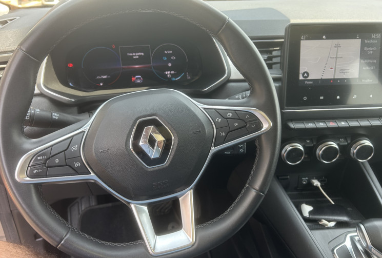 Renault Captur 1.6 E-Tech INTENS 160 cv
