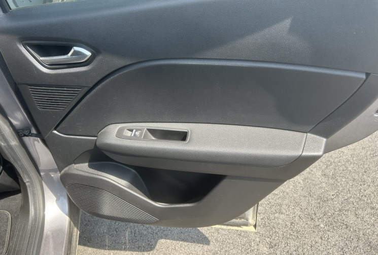 Renault Captur 1.6 E-Tech INTENS 160 cv
