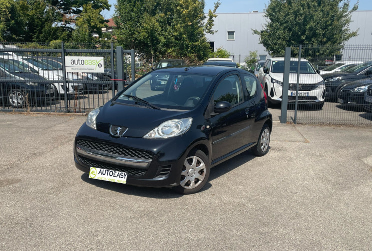 Peugeot 107 1.0 / 68 CH / TRENDY