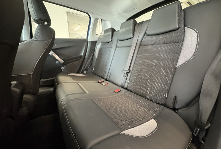 Peugeot 2008 130 CV seulement 24 000 KM !!!!  DISTRIbution sera faite pour la vente