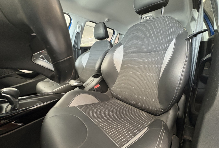 Peugeot 2008 130 CV seulement 24 000 KM !!!!  DISTRIbution sera faite pour la vente