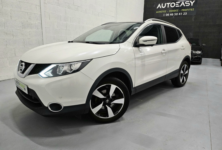 Nissan Qashqai 1.2L DIG-T 115 cv N-Connecta Xtronic / toit pano