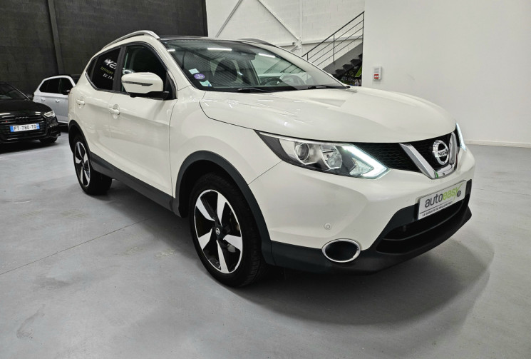 Nissan Qashqai 1.2L DIG-T 115 cv N-Connecta Xtronic / toit pano