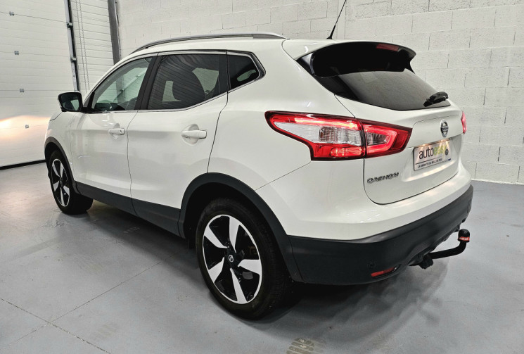 Nissan Qashqai 1.2L DIG-T 115 cv N-Connecta Xtronic / toit pano