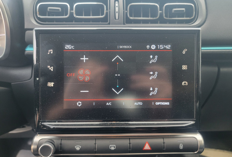 Citroën C3 III (B618) Phase 2 1.2 THP PureTech 12V EAT6 S&S 110 cv Boîte auto SHINE