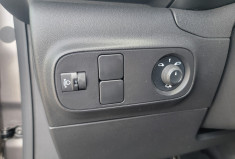 Citroën C3 III (B618) Phase 2 1.2 THP PureTech 12V EAT6 S&S 110 cv Boîte auto SHINE