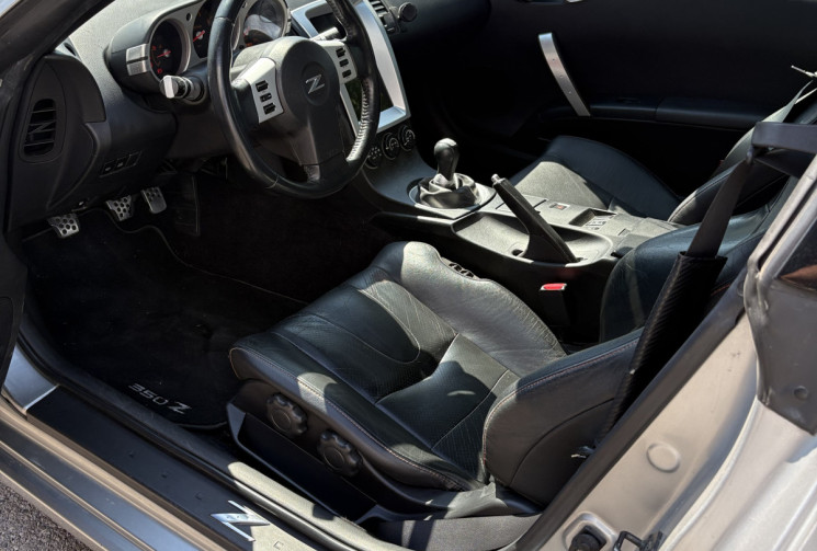 Nissan 350 Z Coupé V6 280cv Pack / SUPER ETAT / Origine FRANCE / Entretenue / 350z