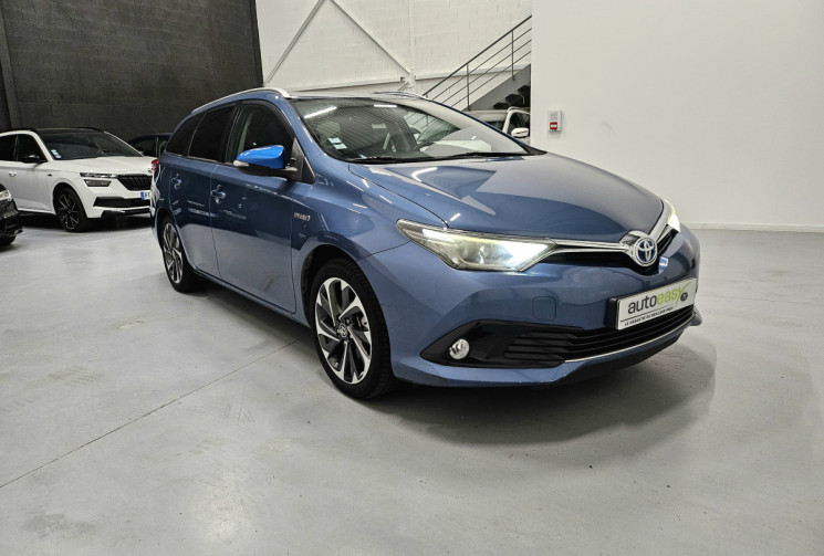 Toyota Auris Touring Sports HSD 136 cv Design Business /1° main
