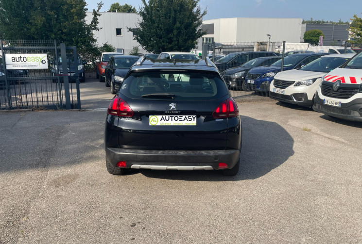 Peugeot 2008 1.2 / 82 CH / ALLURE