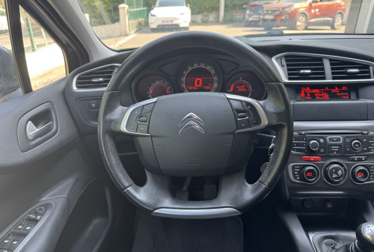 Citroën C4 1.2 THP 130 ch Music BOX / Courroie et entretien à jour / Garantie 6 mois