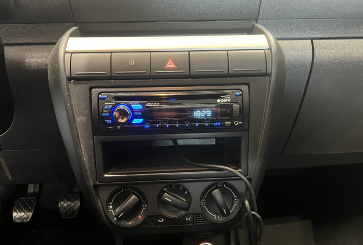 Volkswagen FOX 1.2 55 CH CONFORTLINE / PREMIERE MAIN