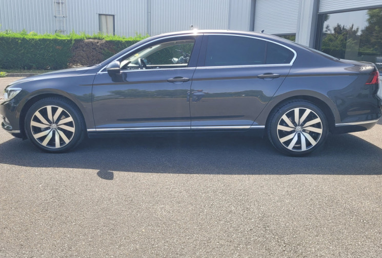 Volkswagen Passat Berline 2.0 TDI 150 DSG7 CARAT **TOIT OUVRANT**