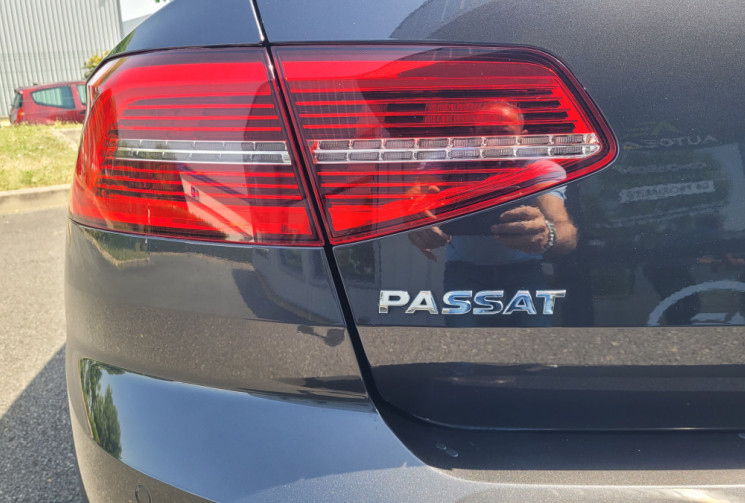 Volkswagen Passat Berline 2.0 TDI 150 DSG7 CARAT **TOIT OUVRANT**