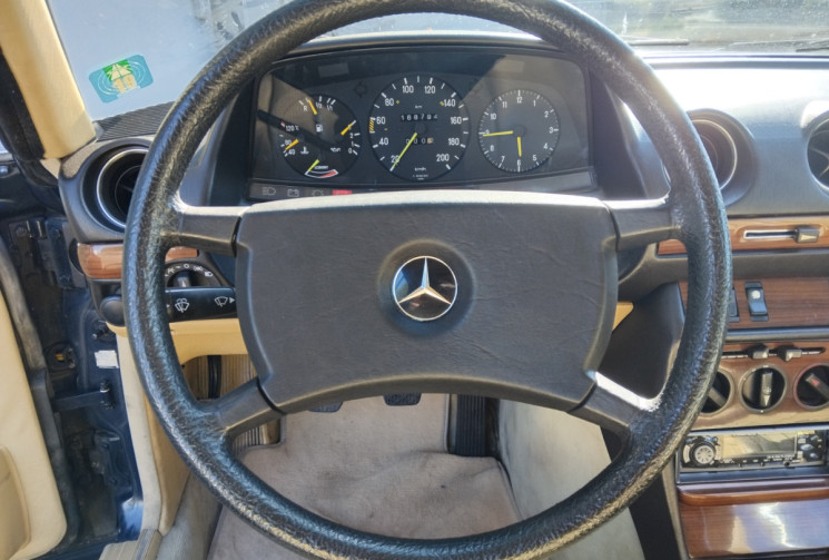 Mercedes CLASSE C COUPE C123 Coupé 230CE 2.3 i 136cv